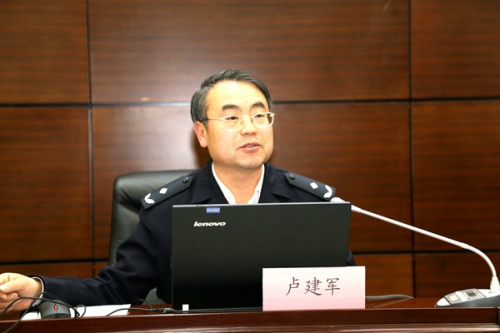 在警院的讲台上实现自己的人生价值——卢建军院长给新入职及中青年干部教师作专题报告